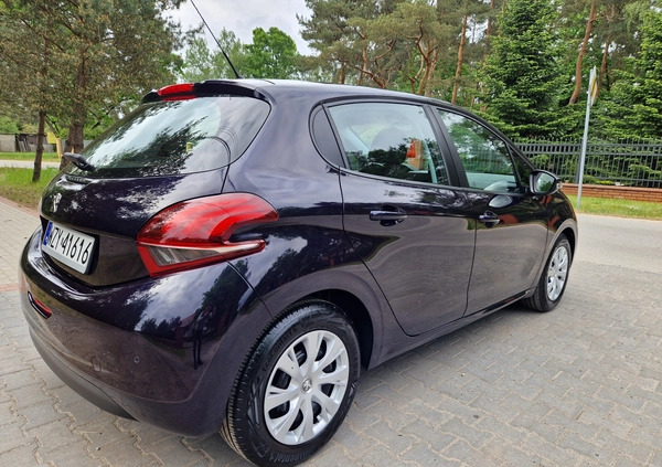 Peugeot 208 cena 28900 przebieg: 101000, rok produkcji 2016 z Łochów małe 326